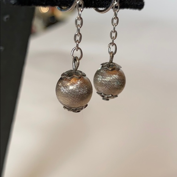 Vintage Clip on Dangle Earrings - Picture 2 of 6